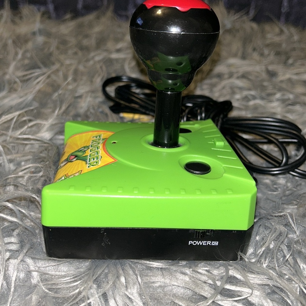 VTG 2004 Konami Classic FROGGER Plug N Play TV Handheld Arcade Video GUC Tested - Picture 7 of 16